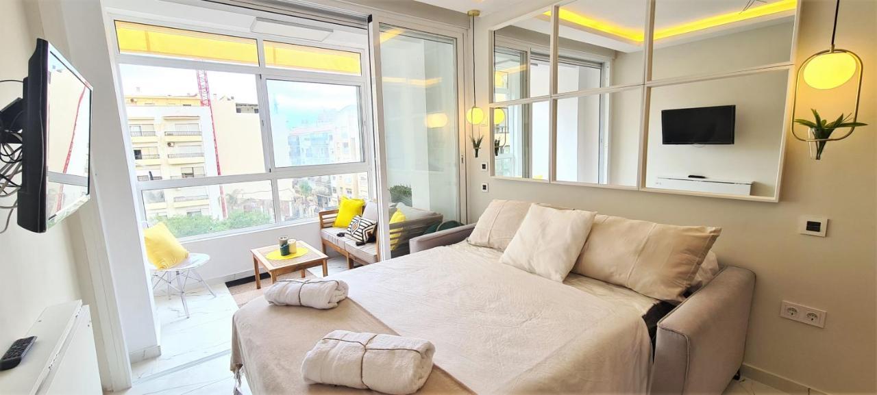 Apartment Linea De Playa Estepona Bagian luar foto
